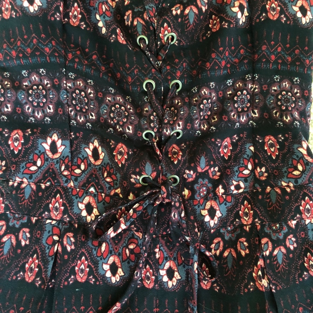 Romper - Picture 2 of 4
